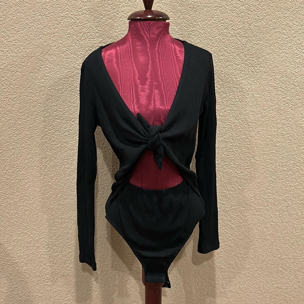 NWT Princess Polly Black Rib Long Sleeve Button The Downs Bodysuit Size US 6
